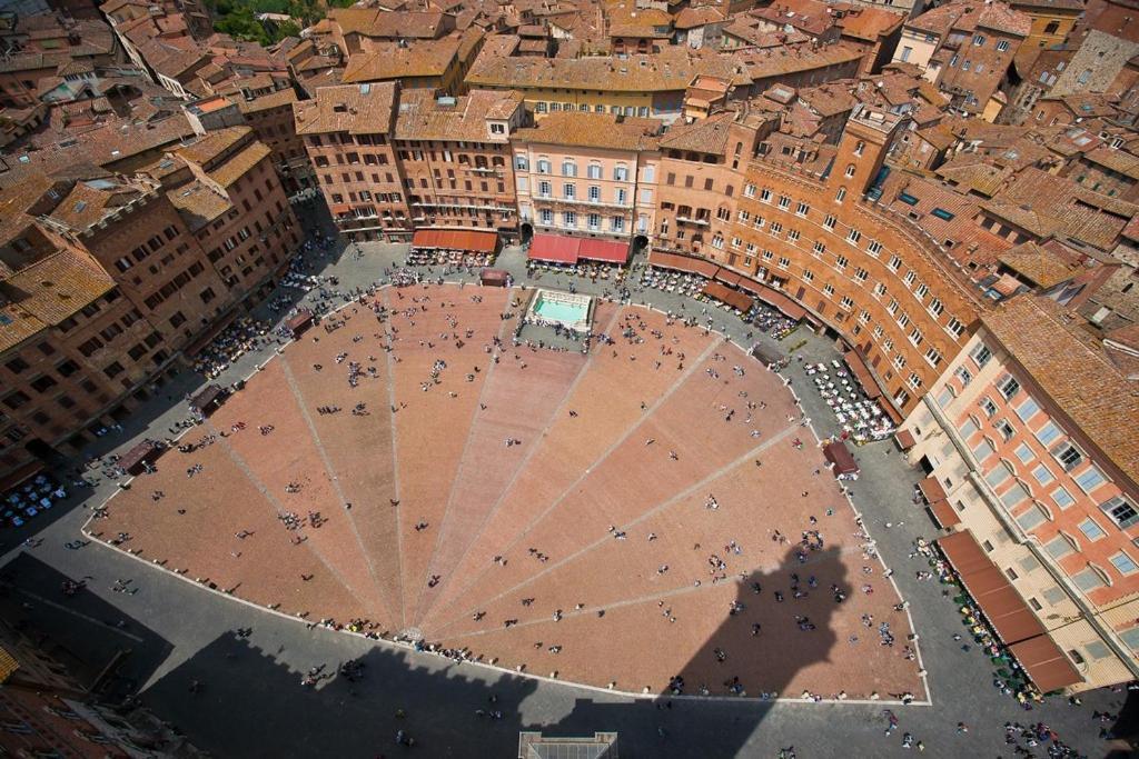 La Campanina-Nel Cuore Di Siena E Della Contrada Eksteriør bilde